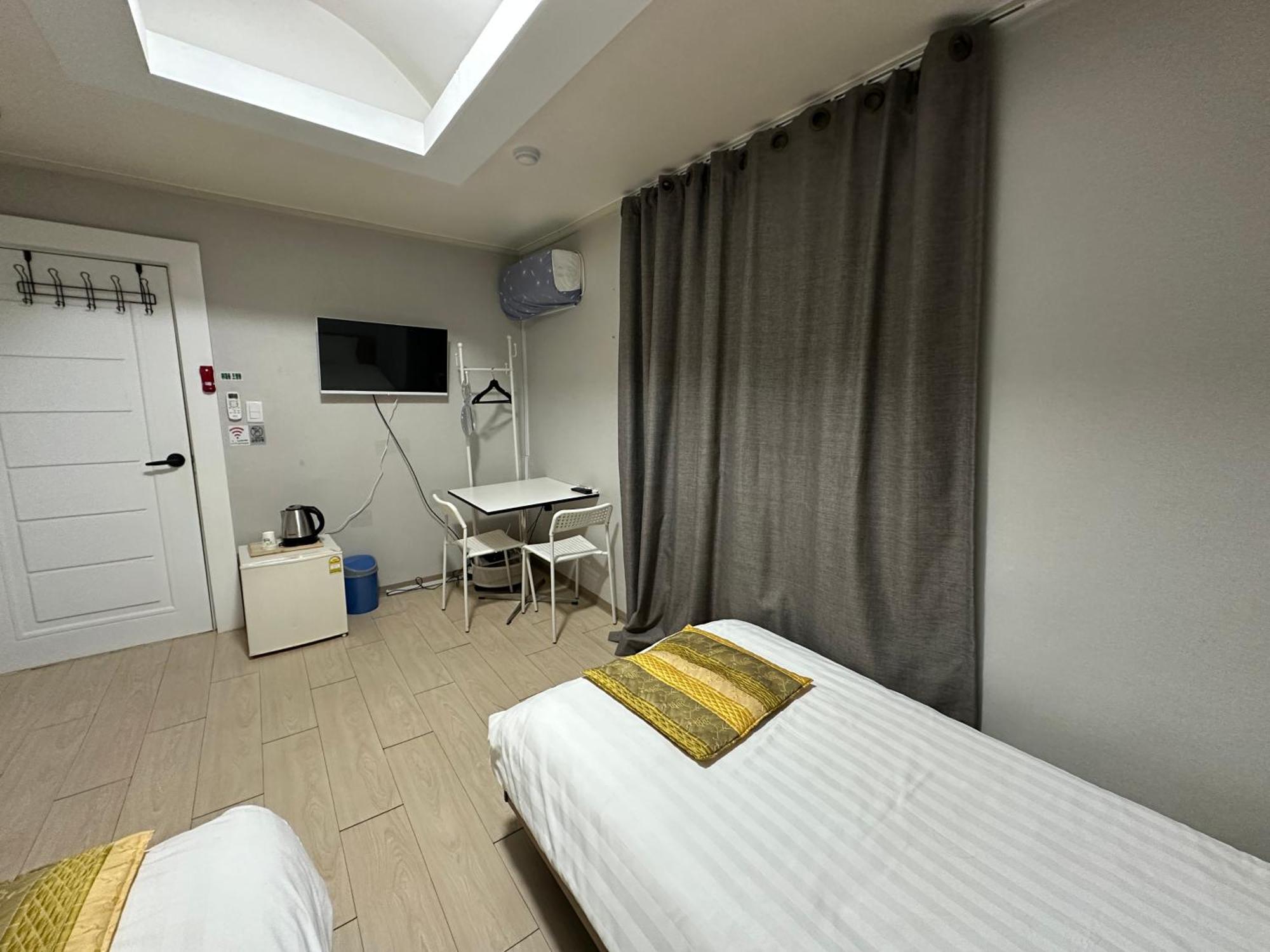Daegu Dongseongro Gyeong'S Hostel Exterior foto