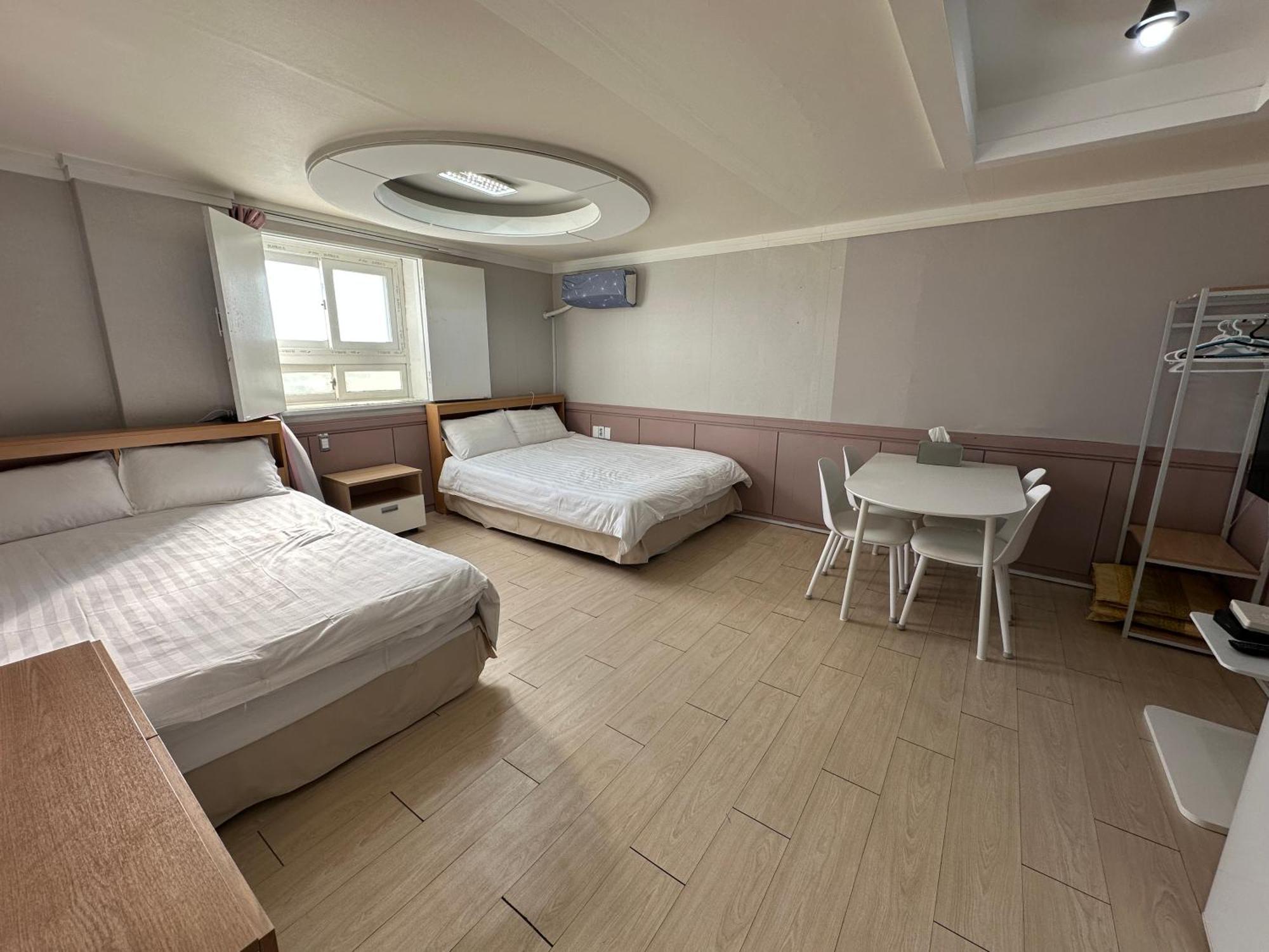 Daegu Dongseongro Gyeong'S Hostel Exterior foto