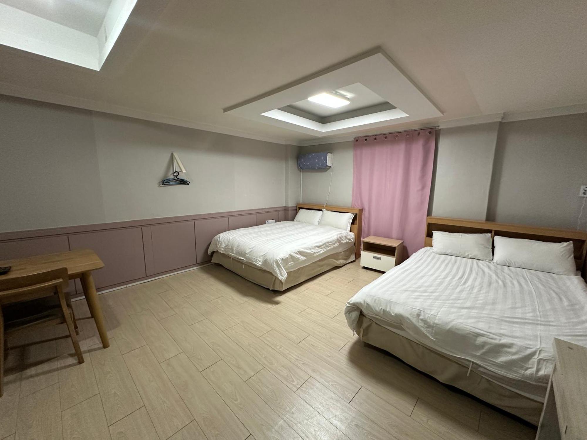 Daegu Dongseongro Gyeong'S Hostel Exterior foto