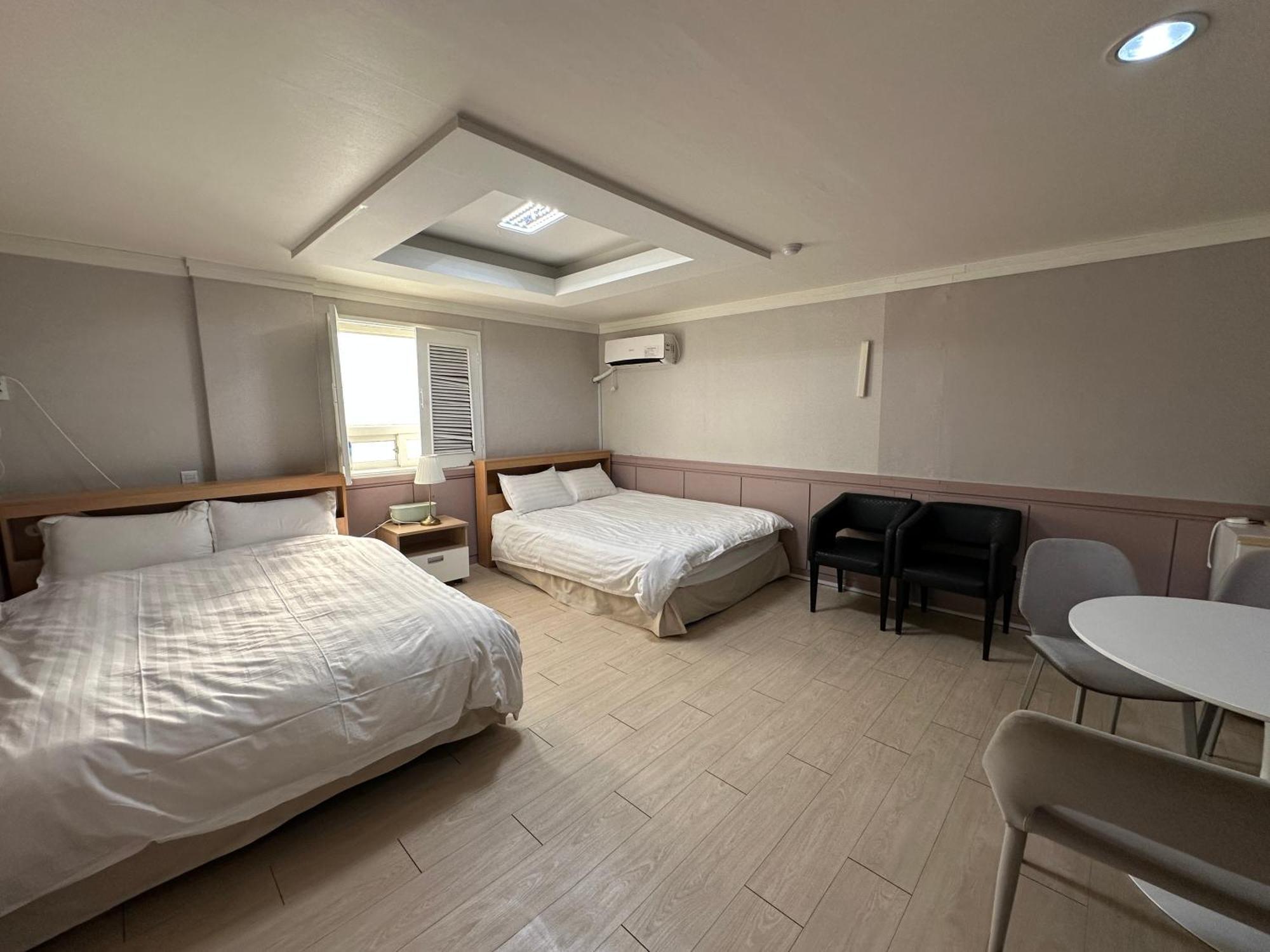 Daegu Dongseongro Gyeong'S Hostel Exterior foto